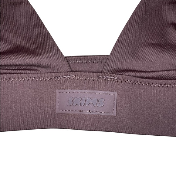 Skims Recycled Swim Plunge Bikini Top in Cocoa - Picture 6 of 9